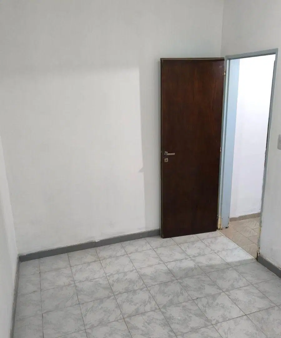 DEPARTAMENTO TIPO CASA AL FRENTE EN MUY BUEN ESTADO 8