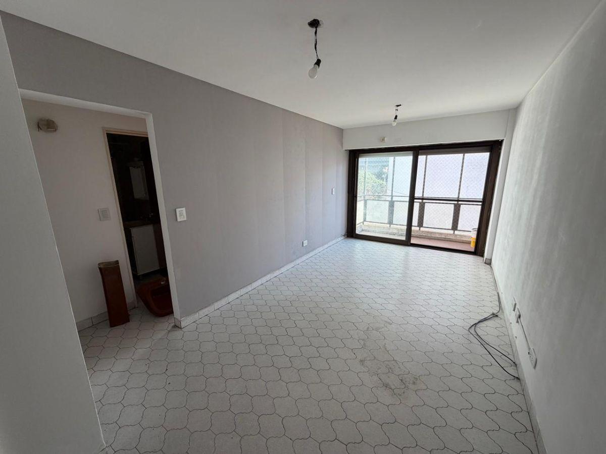 Foto de DEPARTAMENTO EN 1ER PISO EN PLENO CENTRO DE LOMAS EN EXCELENTE ESTADO, imagen 4