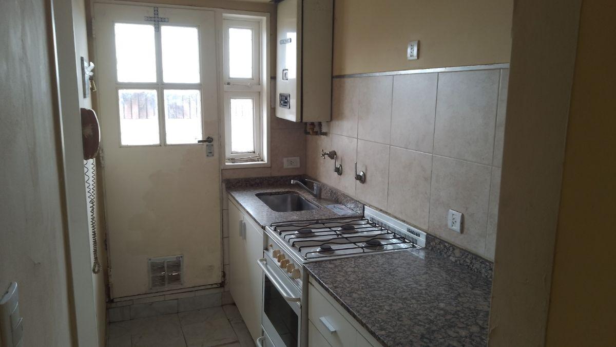Foto de DEPARTAMENTO MONOAMBIENTE EN LOMAS CENTRO NO PAGA EXPENSAS, imagen 3
