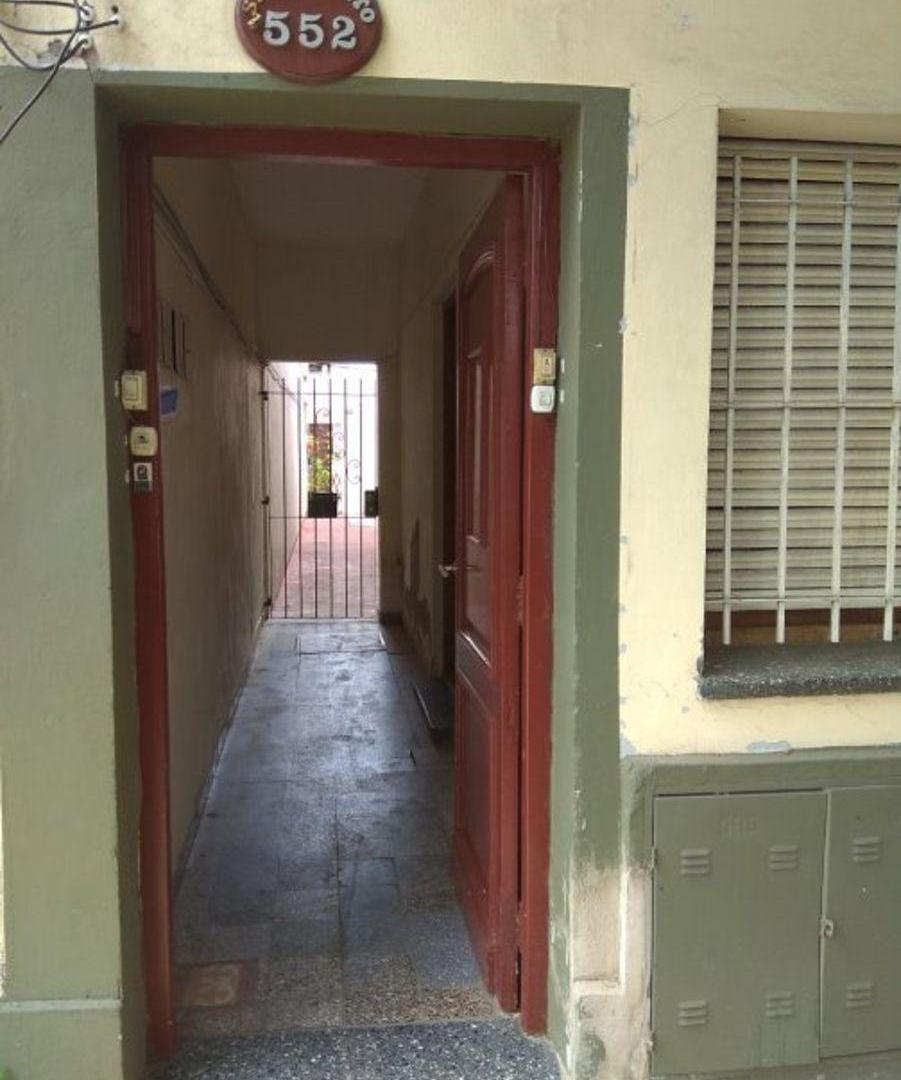 Foto de DEPARTAMENTO TIPO CASA EN MUY BUENA UBICACION, imagen 1