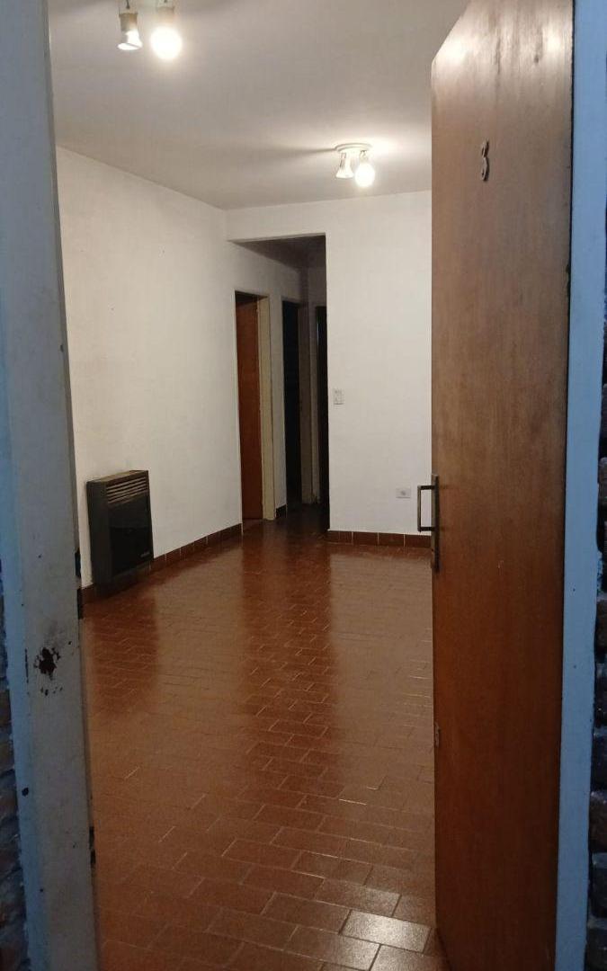 Foto de DEPARTAMENTO DE 3 AMBIENTES EN PLANTA BAJA MUY BUEN ESTADO, imagen 4
