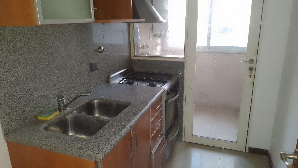 Foto de DEPARTAMENTO EN SEGUNDO PISO AL FRENTE EN PLENO CENTRO DE LOMAS DE, imagen 5