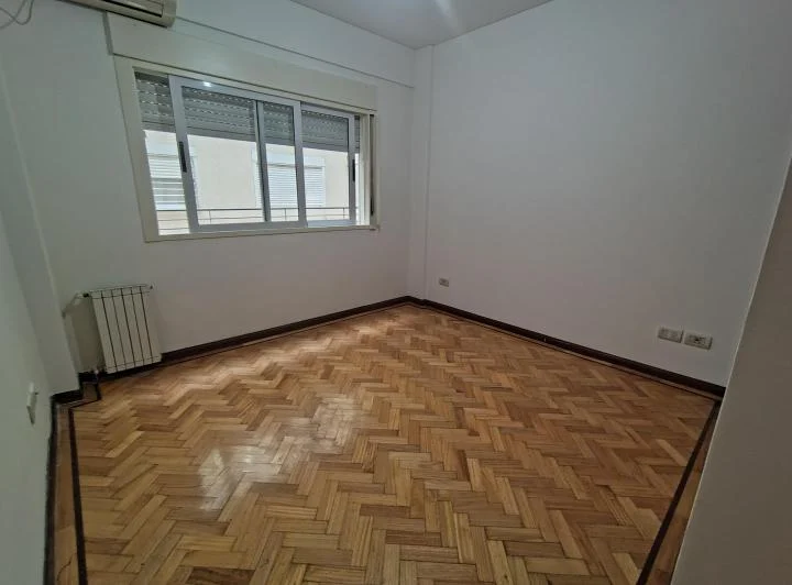 3 ambientes c/espacio guarda coche -Villa Urquiza- 2
