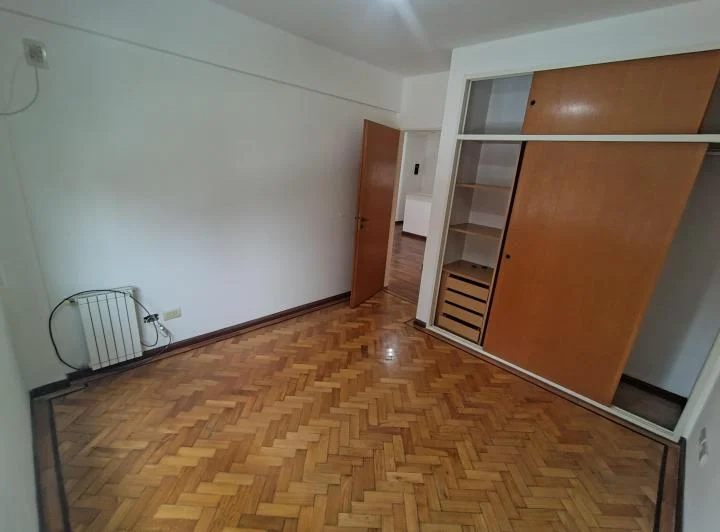 3 ambientes c/espacio guarda coche -Villa Urquiza- 5