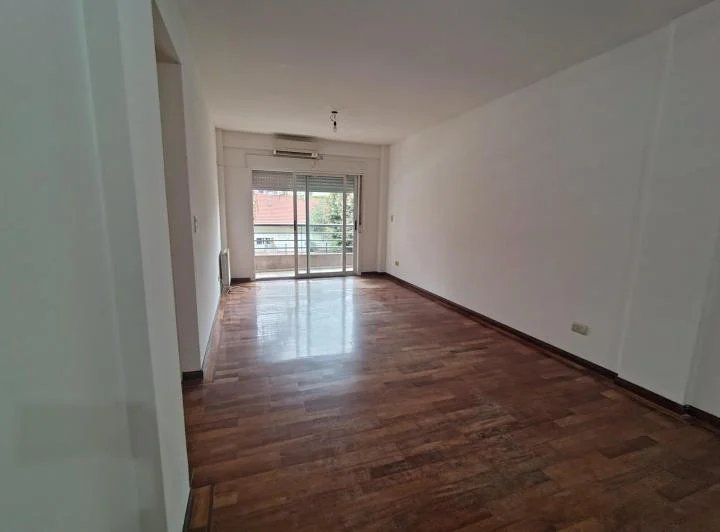 3 ambientes c/espacio guarda coche -Villa Urquiza- 3
