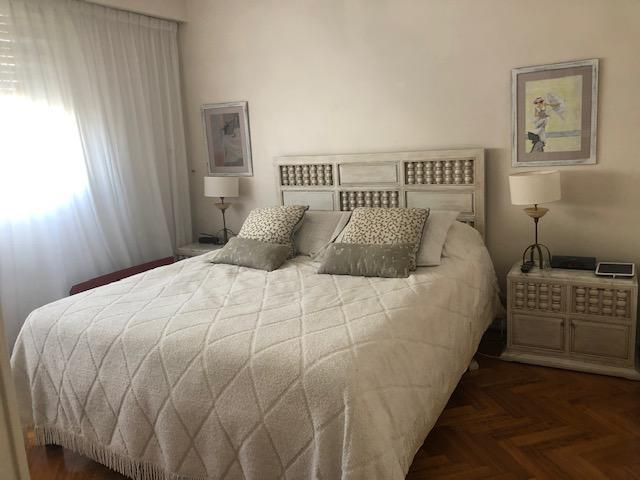 Venta Departamento de 4 Ambientes con Dependencias y Cochera Fija en Belgrano 4