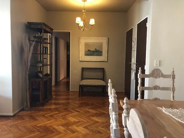Venta Departamento de 4 Ambientes con Dependencias y Cochera Fija en Belgrano 5