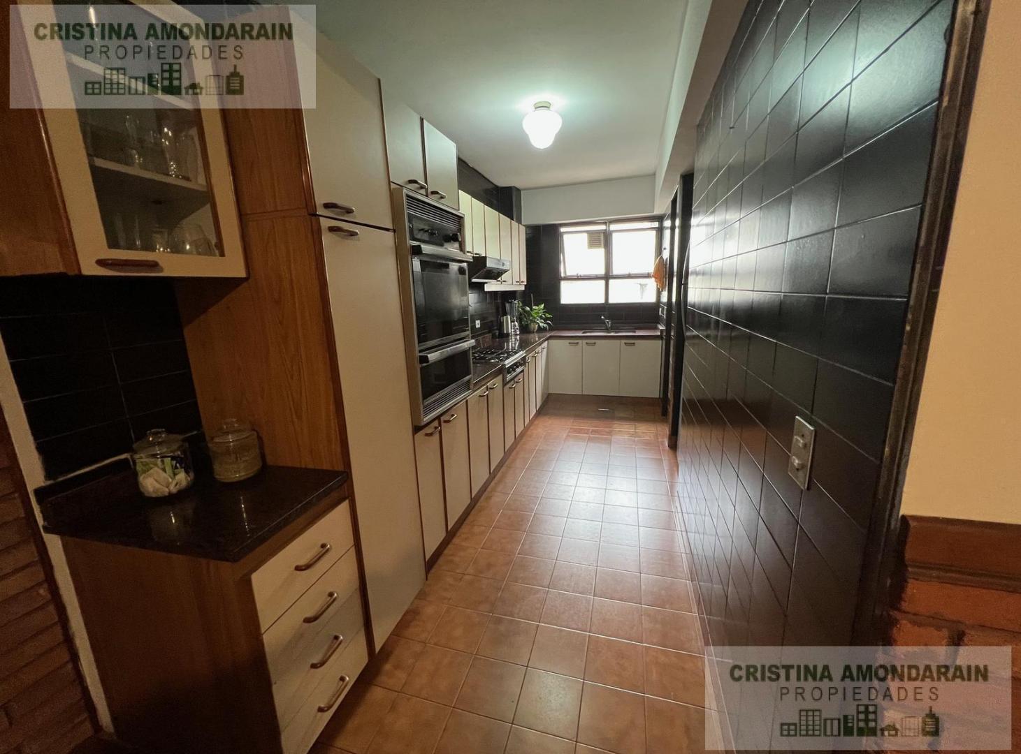 Foto de Departamento en venta 4 ambientes con cochera fija, imagen 1