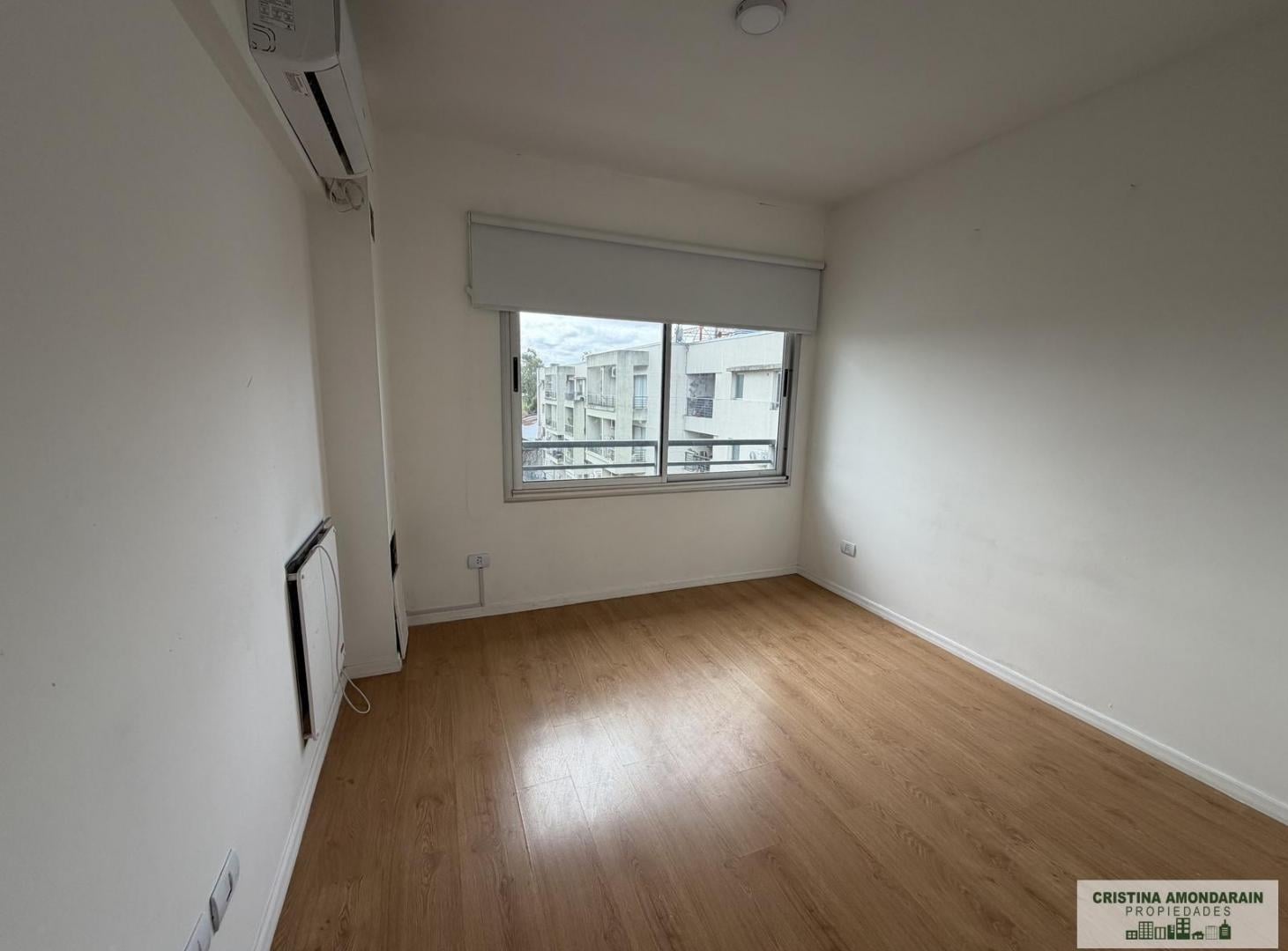 Foto de Alquiler departamento dos ambientes con cochera fija en Viila Urquiza, imagen 2