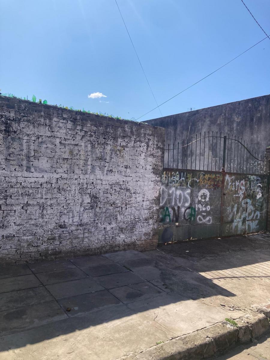 Venta - Excelente terreno con una superficie total de 225 m2