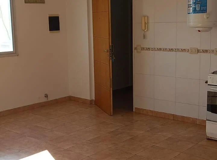 ALQUILER – Departamento 2 ambientes – Muy luminoso 4