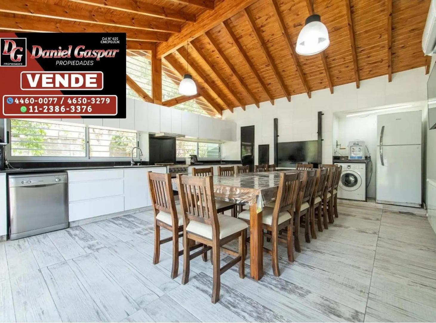 VENTA – EXCELENTE CASA 4 AMBIENTES C/SPA EN SUITE