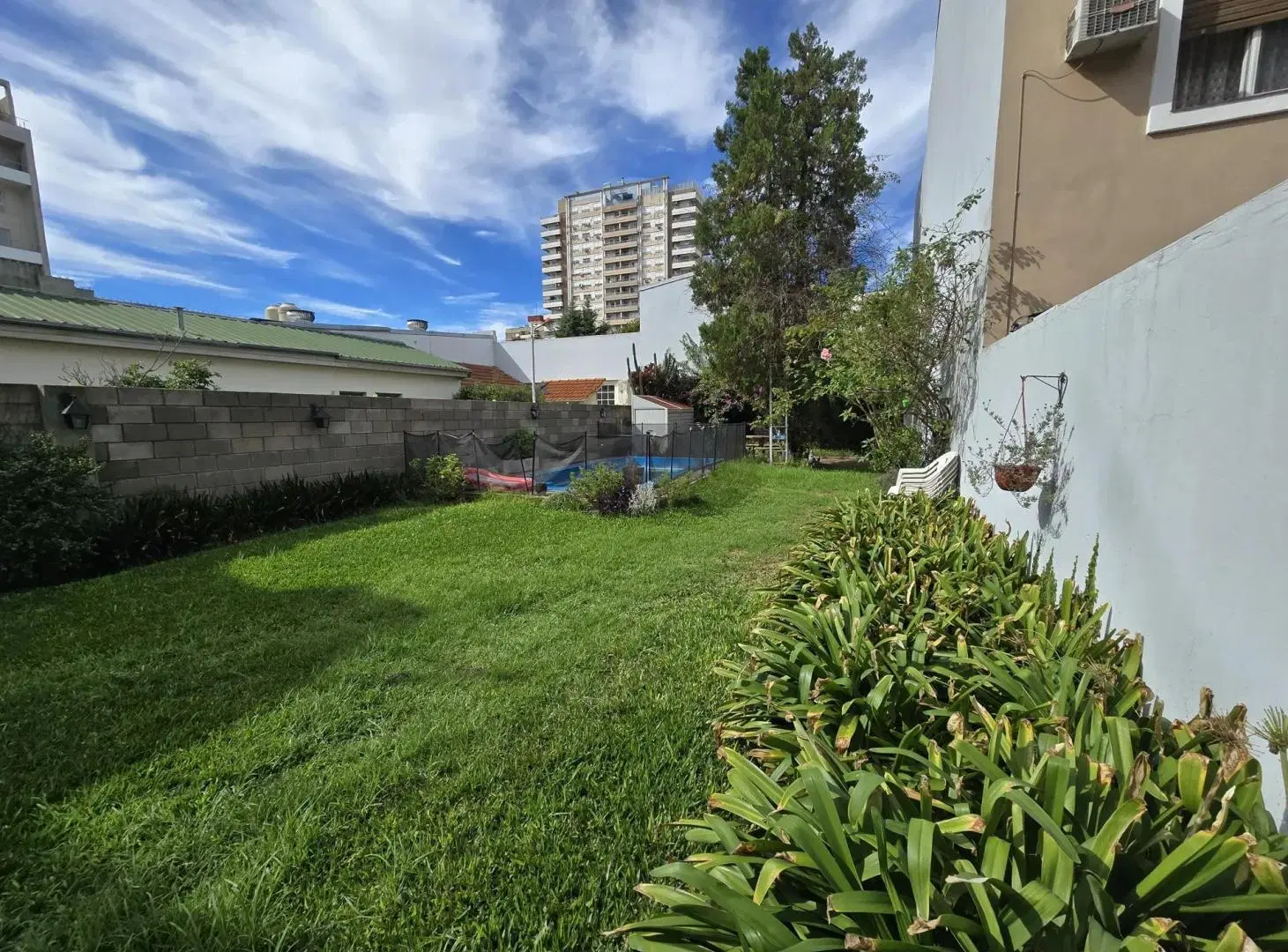 VENTA – EXCELENTE CASA 7 AMBIENTES C/PISCINA – VICENTE LOPEZ 3