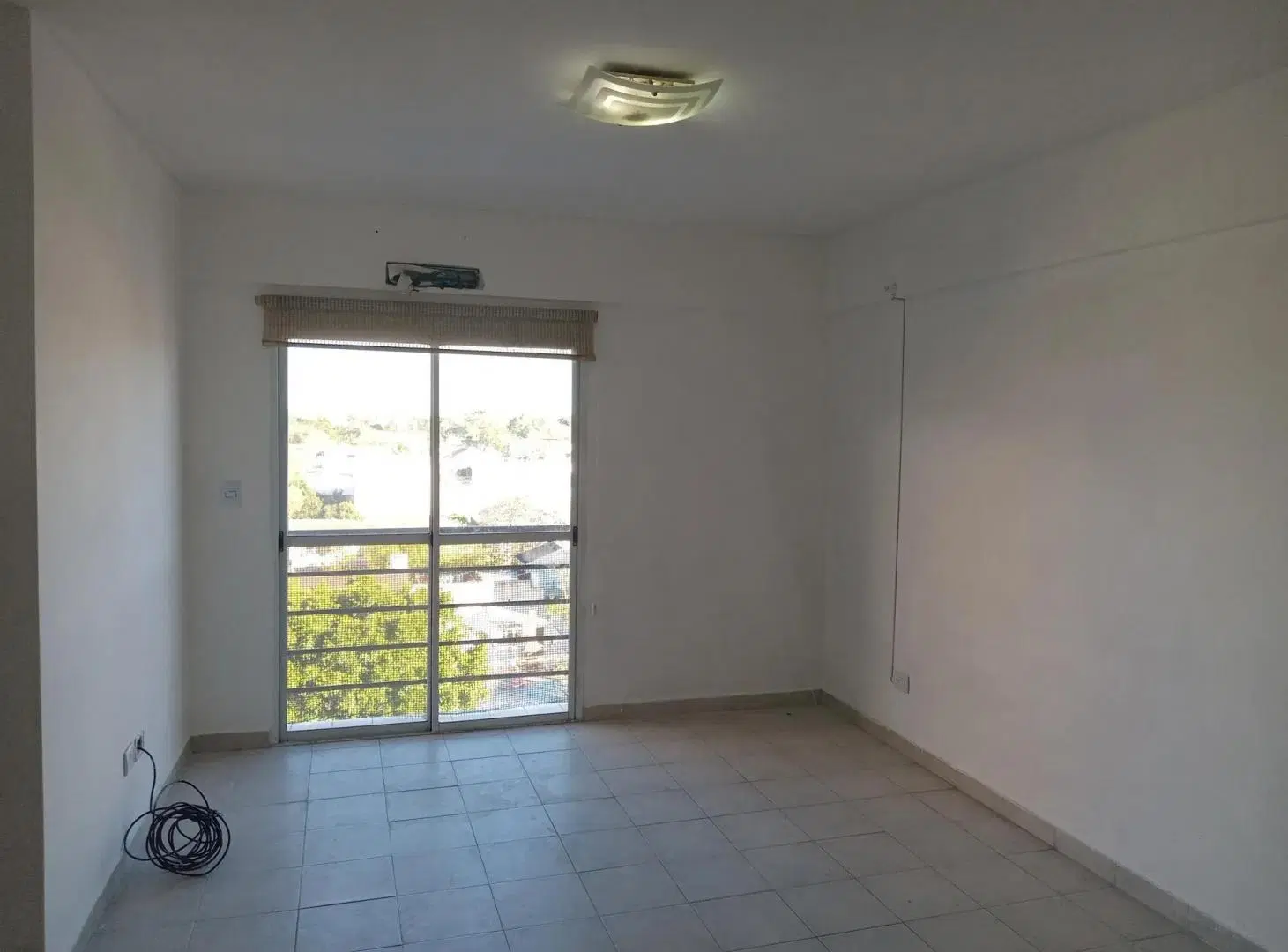 ALQUILER – ACOGEDOR DEPARTAMENTO 2 AMBIENTES C/COCHERA – MORÓN CENTRO 4