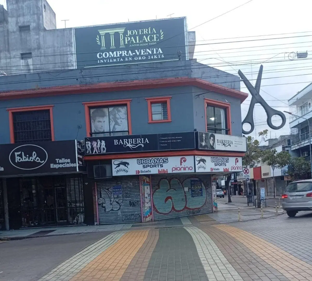 ALQUILER – EXCELENTE LOCAL COMERCIAL EN ESQUINA – MORÓN CENTRO 2