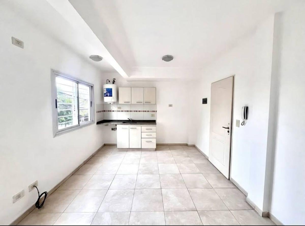 ALQUILER – DEPARTAMENTO MONOAMBIENTE – TODO ELECTRICO