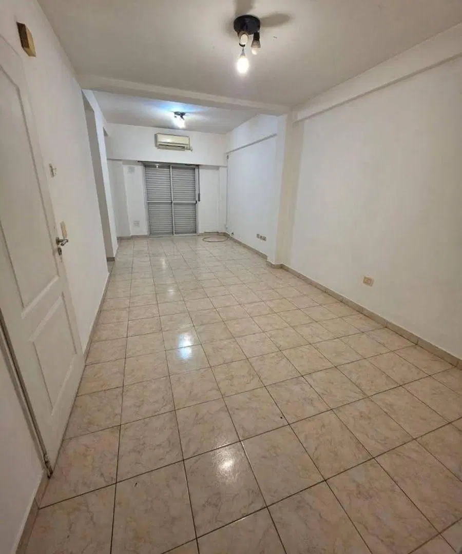 ALQUILER – DEPARTAMENTO 2 AMBIENTES AL FRENTE – SEMIPISO 2