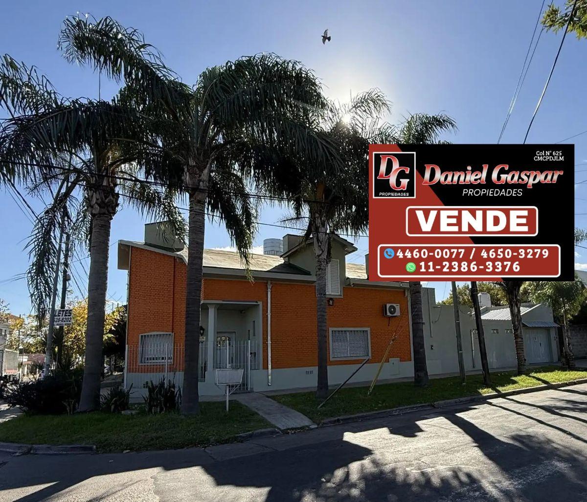 VENTA – CASA 3 AMBIENTES EN IMPECABLE ESTADO – MORÓN CENTRO