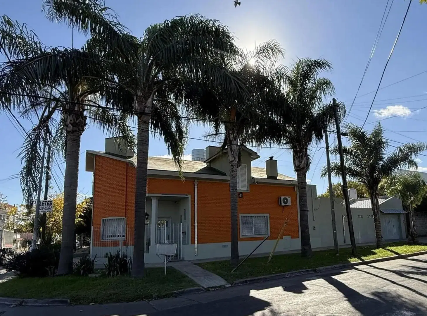 VENTA – CASA 3 AMBIENTES EN IMPECABLE ESTADO – MORÓN CENTRO 2