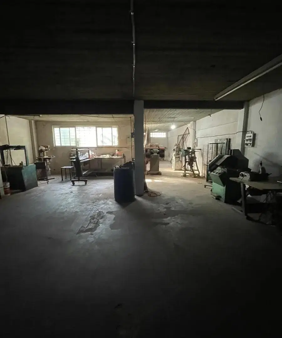 ALQUILER – GALPÓN COMERCIAL CON LOCAL – LANÚS OESTE 3