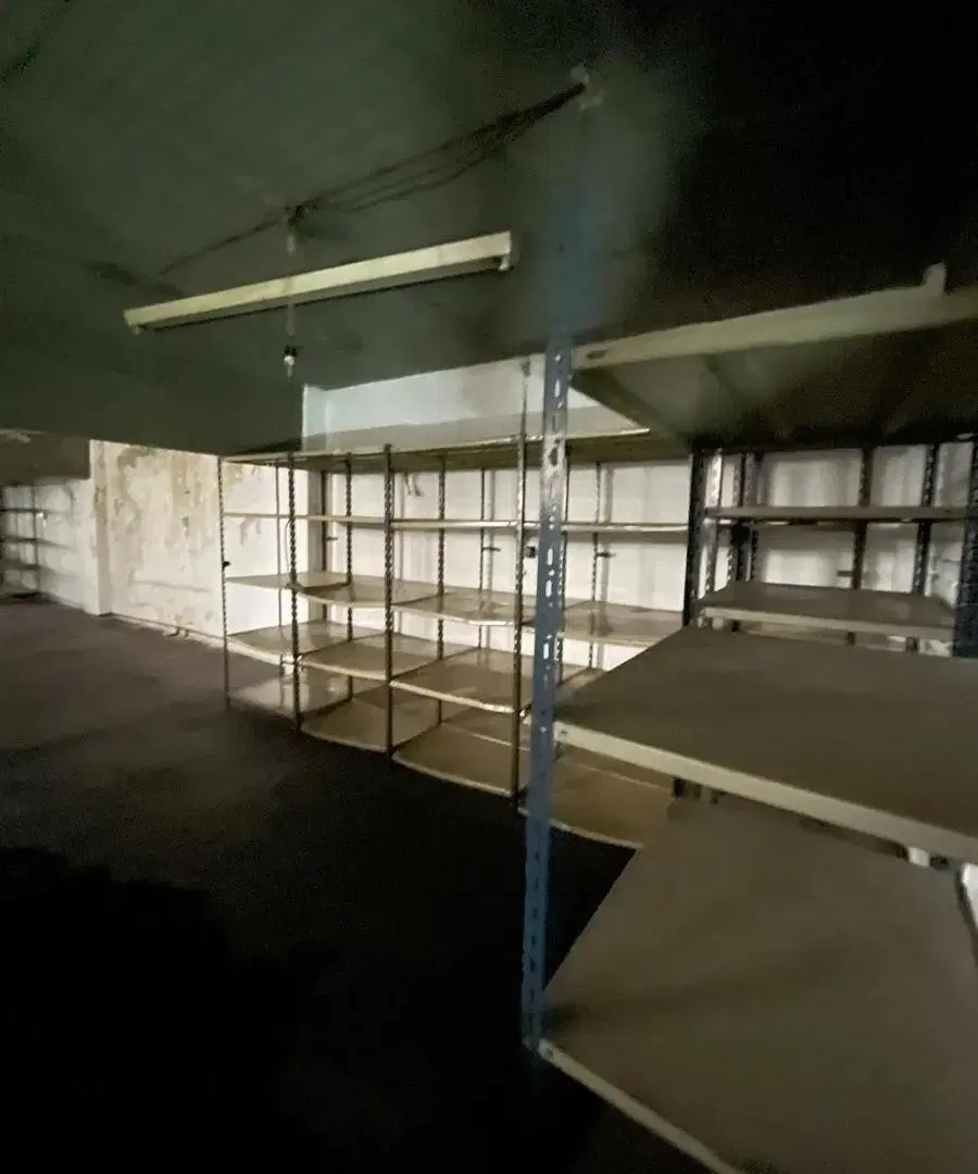 ALQUILER – GALPÓN COMERCIAL CON LOCAL – LANÚS OESTE 4
