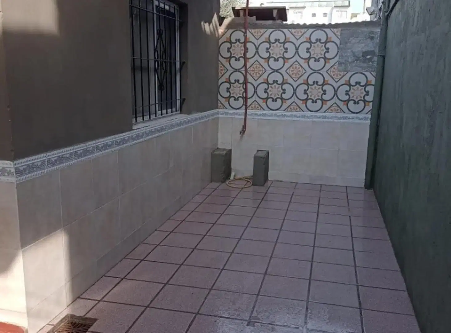 ALQUILER - DEPARTAMENTO 2 AMBIENTES C/PATIO - VILLA LUZURIAGA 4