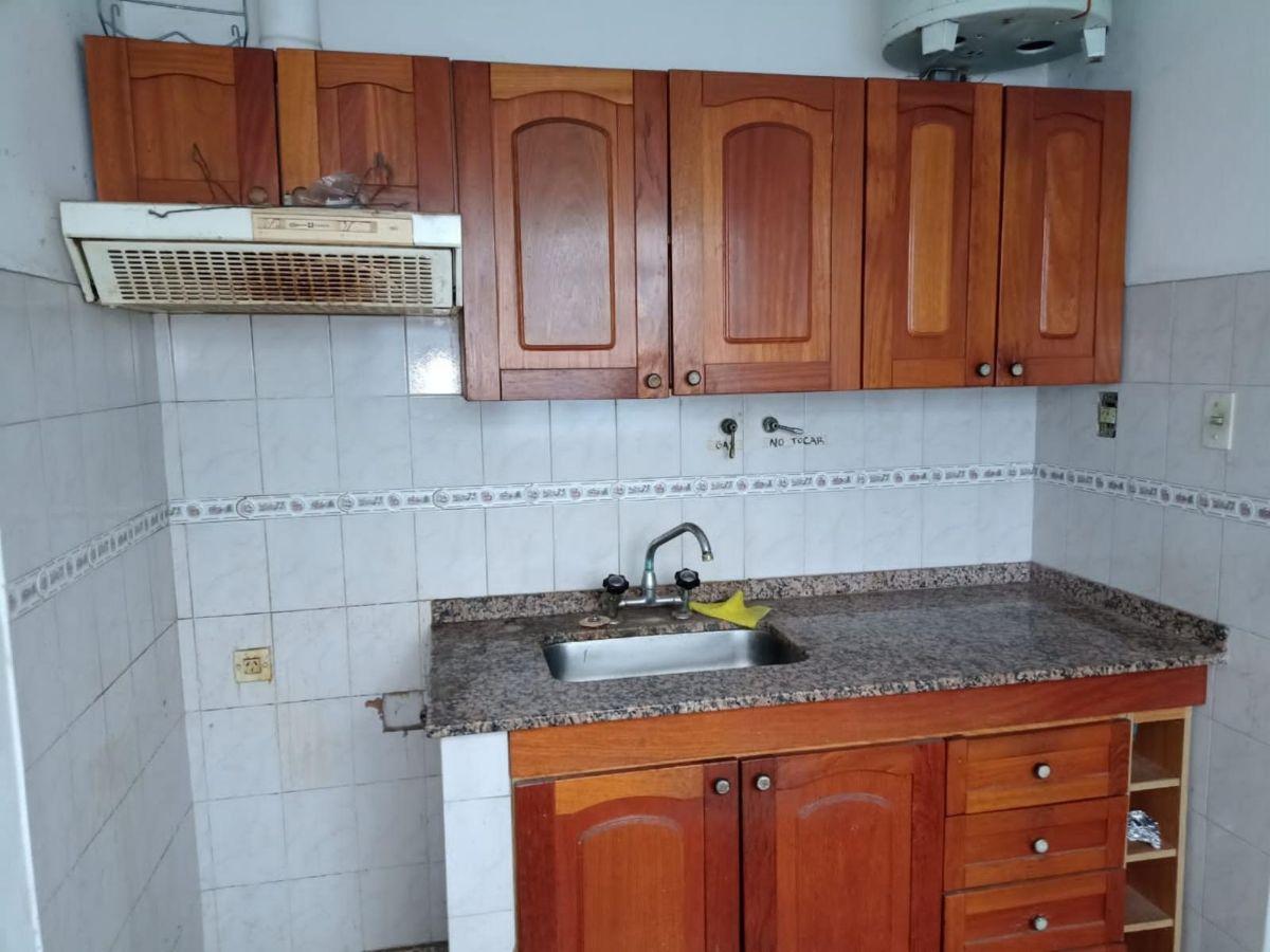 Foto de ALQUILER - DEPARTAMENTO 3 AMBIENTES CON PATIO, imagen 4