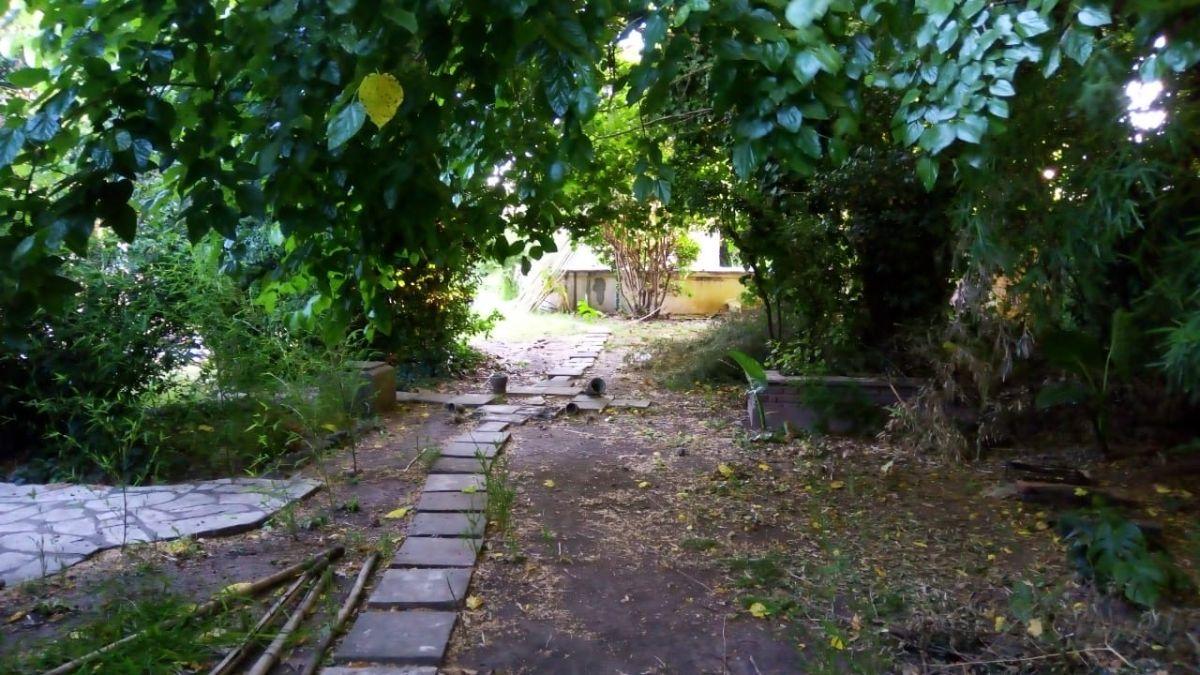Foto de VENTA – GRAN CASA QUINTA A REFACCIONAR – OPORTUNIDAD DE INVERSIÓN, imagen 3