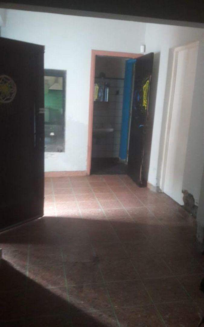 Foto de VENTA – GRAN CASA QUINTA A REFACCIONAR – OPORTUNIDAD DE INVERSIÓN, imagen 4