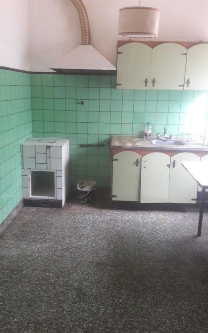 Foto de VENTA – GRAN CASA QUINTA A REFACCIONAR – OPORTUNIDAD DE INVERSIÓN, imagen 1