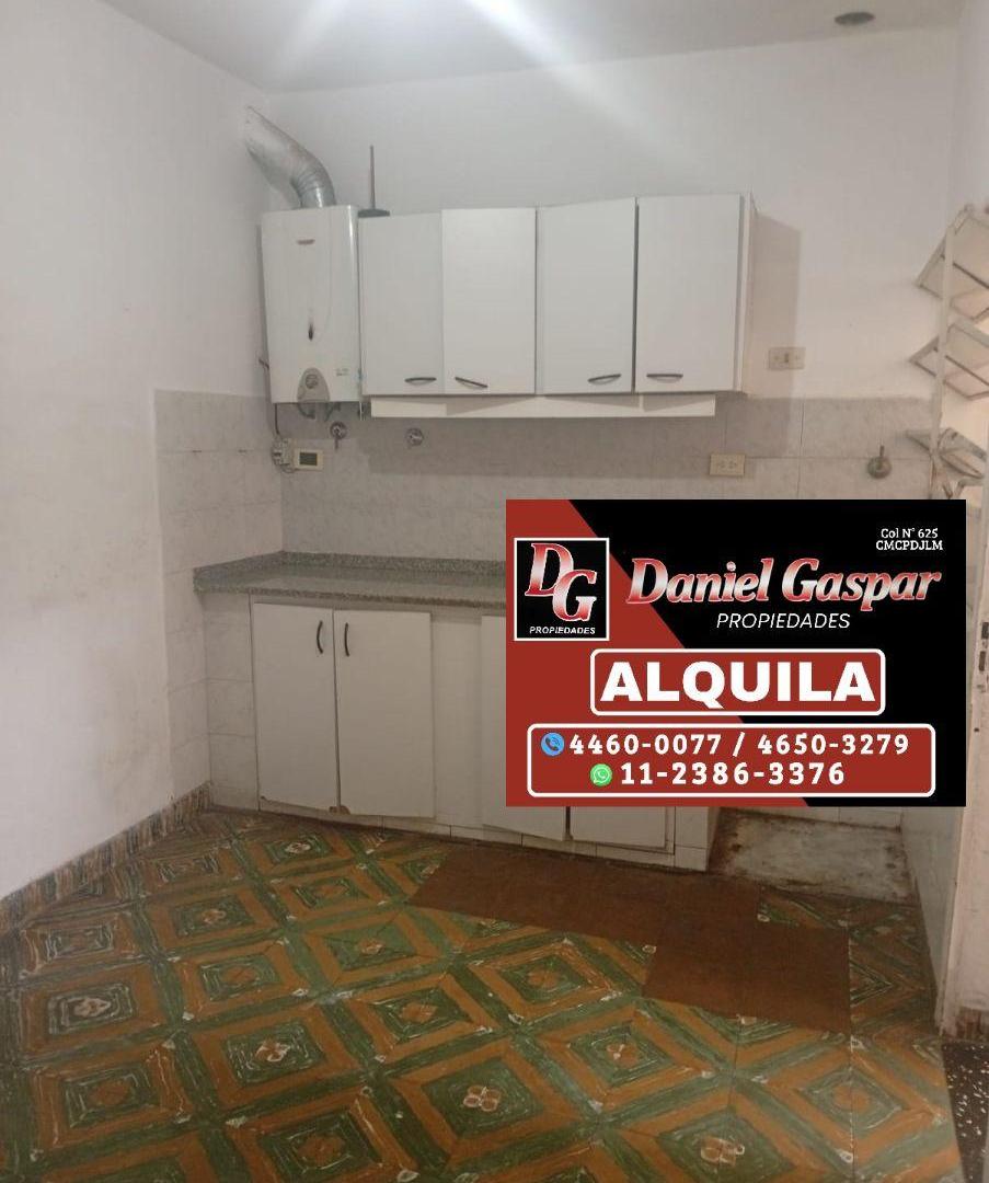 Foto de ALQUILER – DEPARTAMENTO 3 AMBIENTES C/PATIO, imagen 1