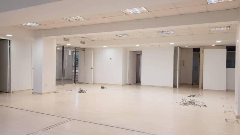 Valor Dolar Oficial 200 m² C/2 Cocheras Impec M/luminosa m Autopista 5