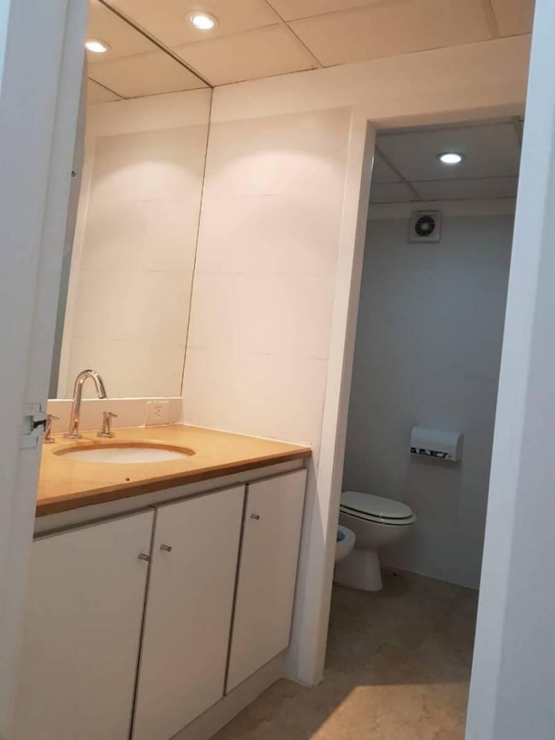 Valor Dolar Oficial 200 m² C/2 Cocheras Impec M/luminosa m Autopista 4