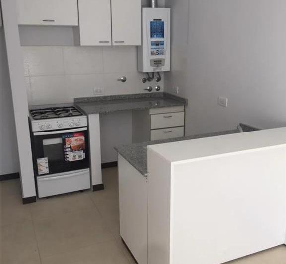 NUEVO (APTO PROFESIONAL ) MUY LUMINOSO, FRENTE, BALCON CORRIDO, VISTA ABIERTA, 3