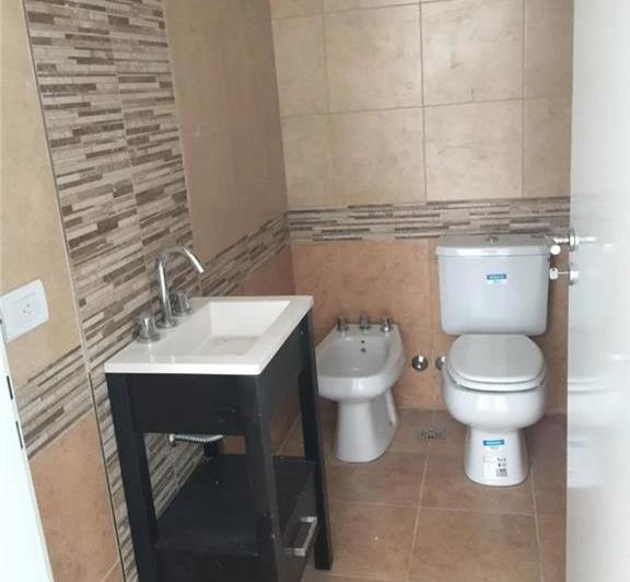 NUEVO (APTO PROFESIONAL ) MUY LUMINOSO, FRENTE, BALCON CORRIDO, VISTA ABIERTA, 2