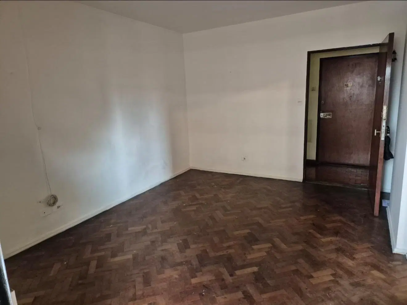 2 AMB CON COCINA SEPARADA CON GAS, PISO ALTO, VISTA ABIERTA, MUY LUMINOSO, EXCELENTE UBICACION A MTS 1