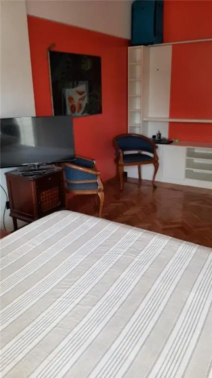 AMPLIO BALCON TERRAZA AL FRENTE EN 9º PISO. Detalles de calidad DORMITORIO CON SALA DE ESTAR, MUY AM 3
