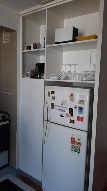 AMPLIO BALCON TERRAZA AL FRENTE EN 9º PISO. Detalles de calidad DORMITORIO CON SALA DE ESTAR, MUY AM 4