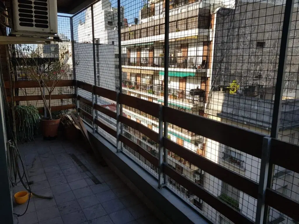 PRECIO EN OFERTA, DISPONIBLE SOLAMENTE POR 7 DIAS PISO MUY LUMINOSO PISO ALTO 2 COCHERAS, COCINA COM 5