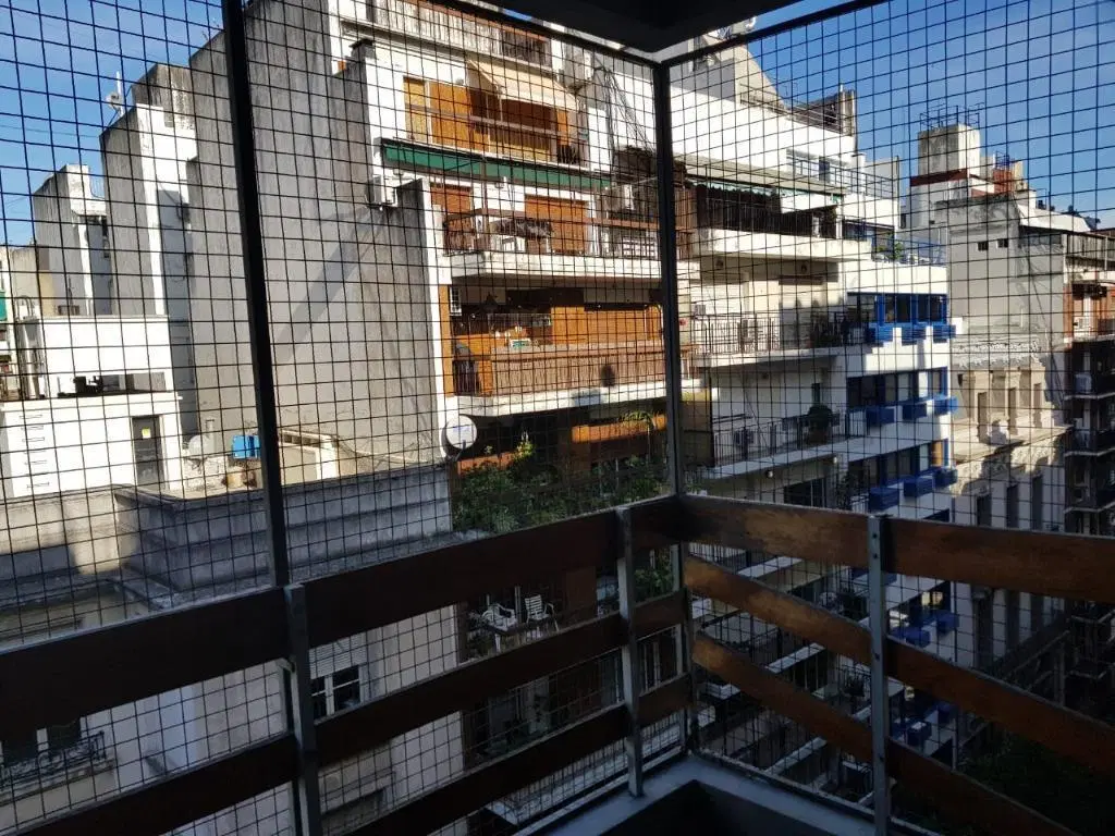 PRECIO EN OFERTA, DISPONIBLE SOLAMENTE POR 7 DIAS PISO MUY LUMINOSO PISO ALTO 2 COCHERAS, COCINA COM 5
