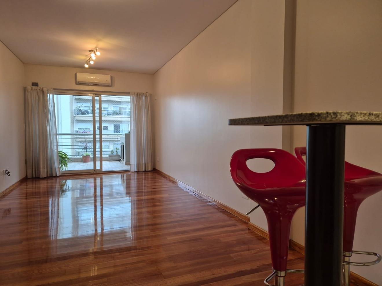 Foto de IGUAL QUE A ESTRENAR!! RECIEN PINTADO, PISO PLASTIFICADO A NUEVO, VISTA, imagen 4