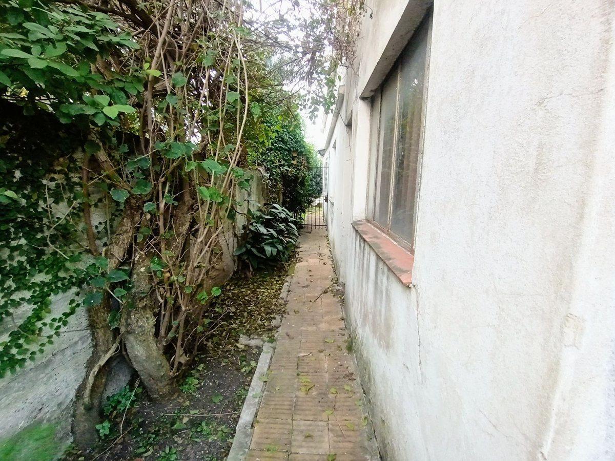 Venta Casa 3 Amb con Patio a Reciclar Quilmes 1