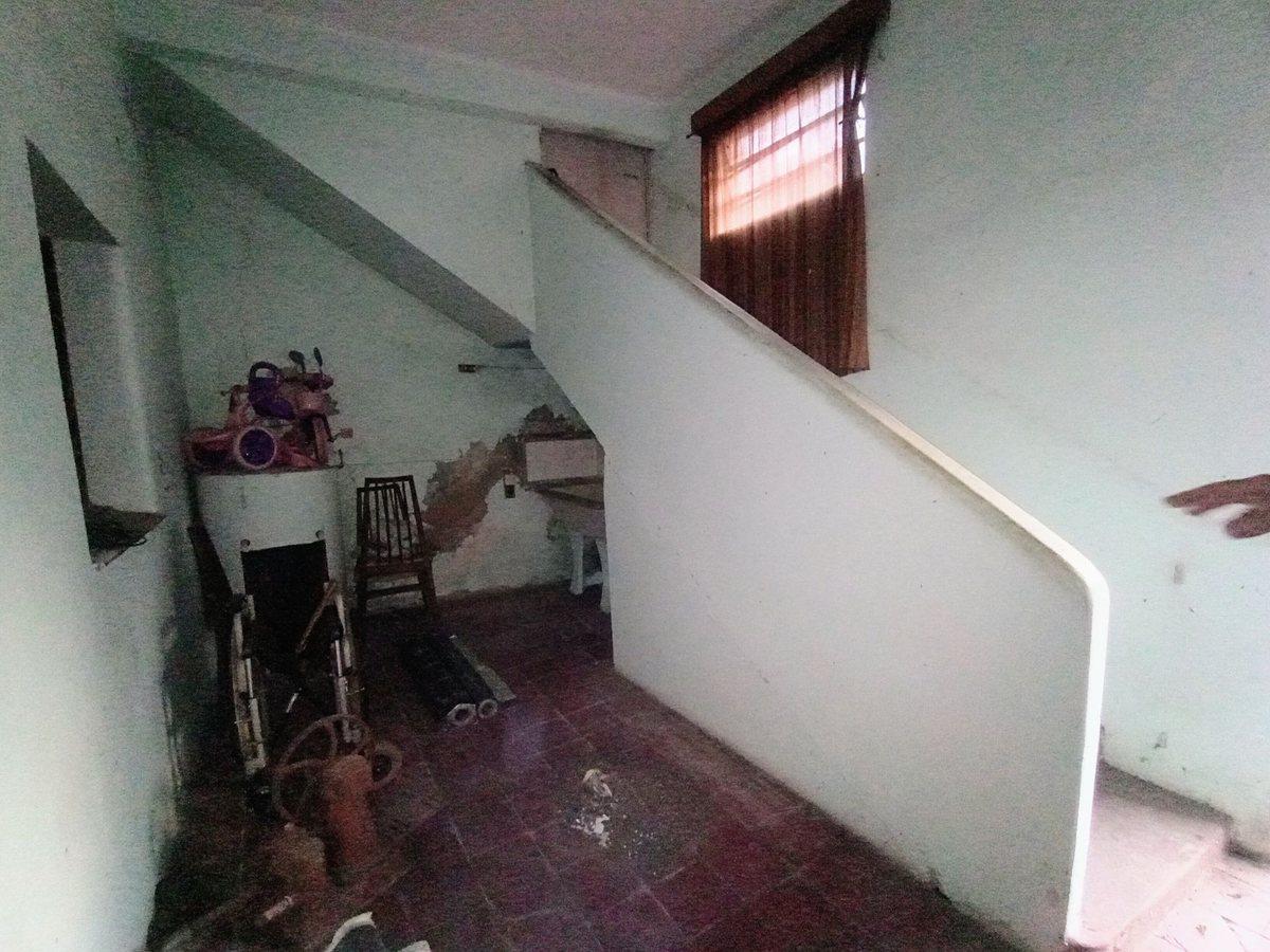 Venta Lote con Casa a Reciclar Quilmes 4