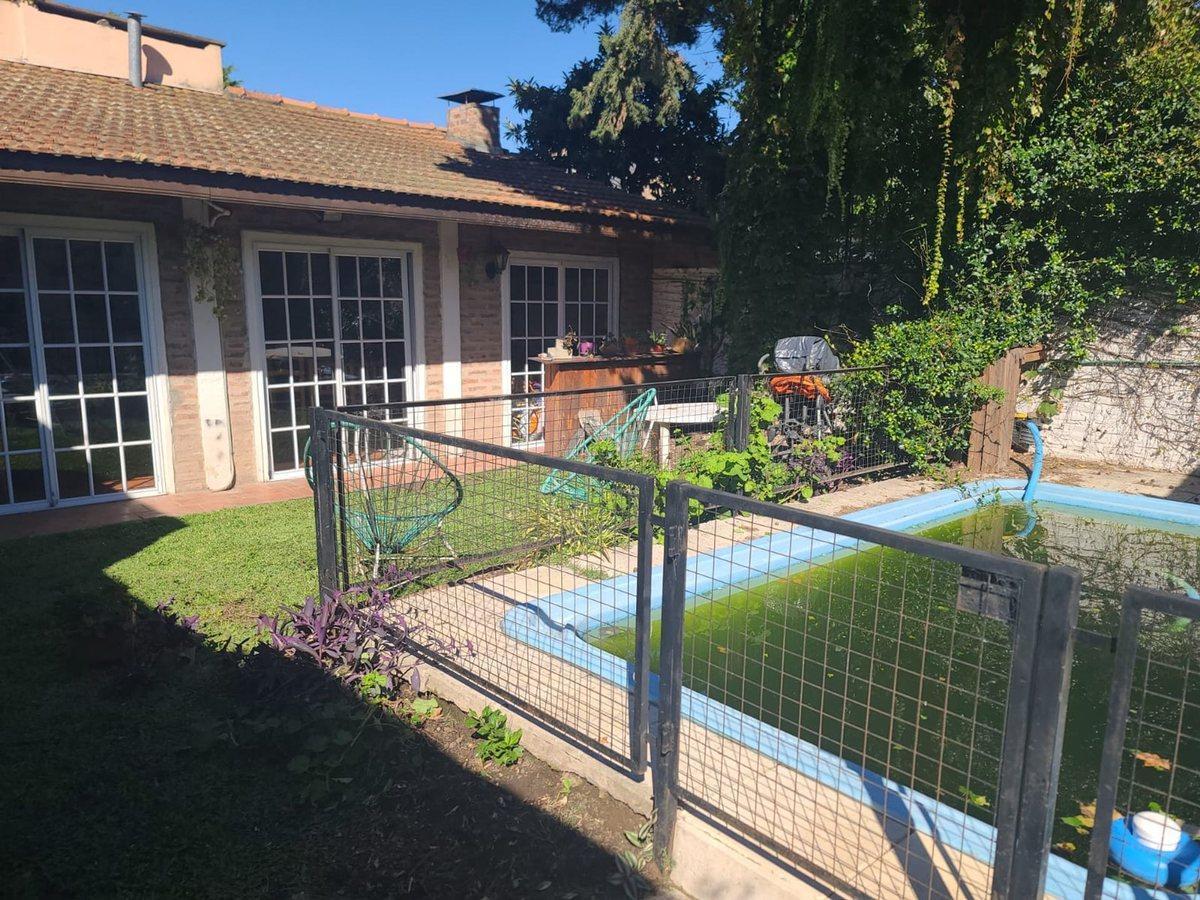 Venta Casa 3 Ambientes con Cochera en Quilmes 3