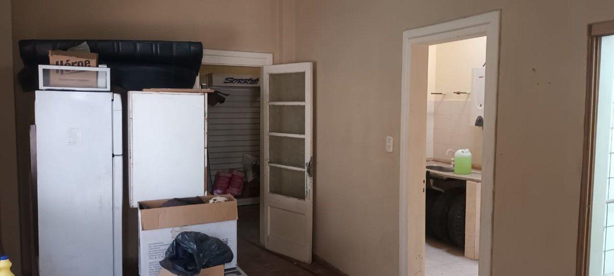 Venta Casa 5 Ambientes Quilmes C/ Cochera y Galpon 2