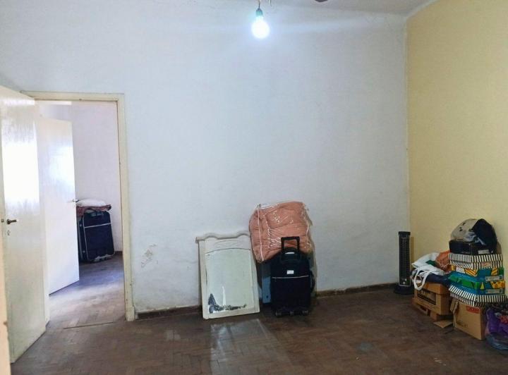 VENTA CASA 3 AMBIENTES A RECICLAR FLORENCIO VARELA 4