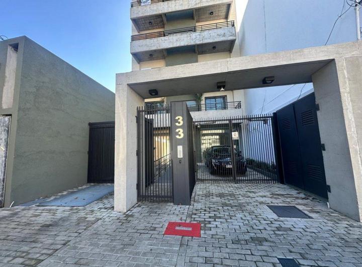 DEPARTAMENTO 3 AMBIENTES CON COCHERA QUILMES 4