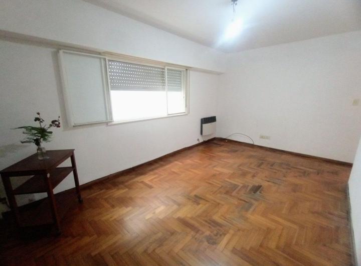 VENTA DEPARTAMENTO 2 AMB CON PATIO QUILMES 2