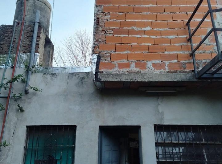 CASA EN VENTA  -  CCE. FLORENCIO VARELA 4