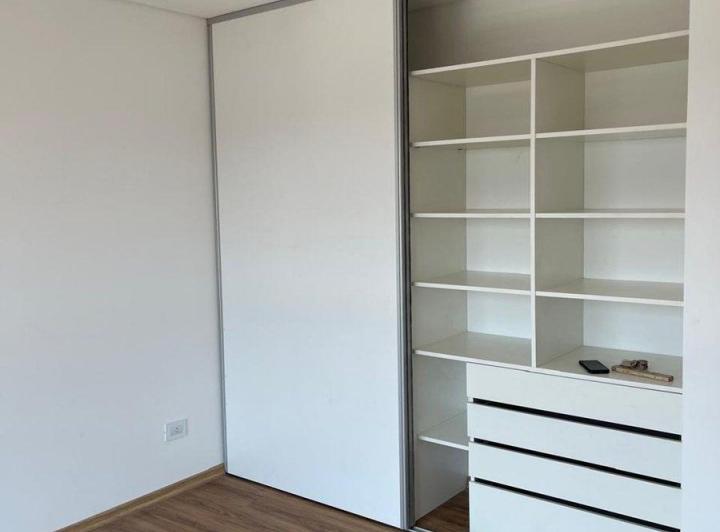 VENTA DEPTO 2 AMB CON COCHERA EDIFICIO MD 4